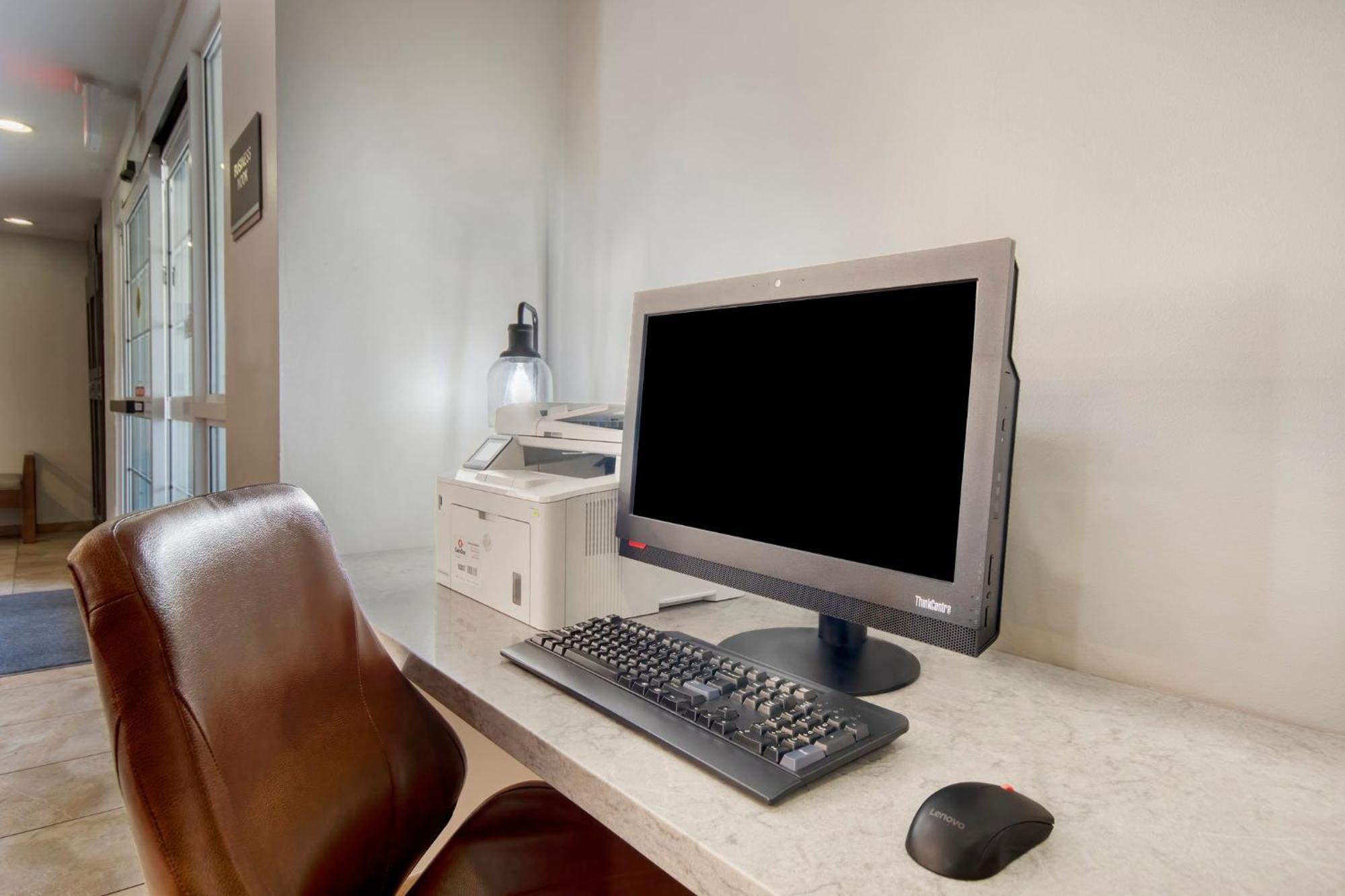 Candlewood Buffalo By Ihg 2*